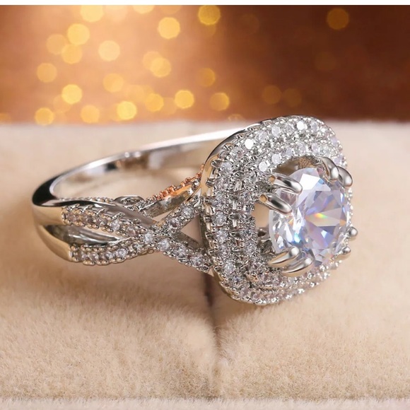 Gorgeous 925 Silver Rings Round Cut White Sapphire - Picture 7 of 9